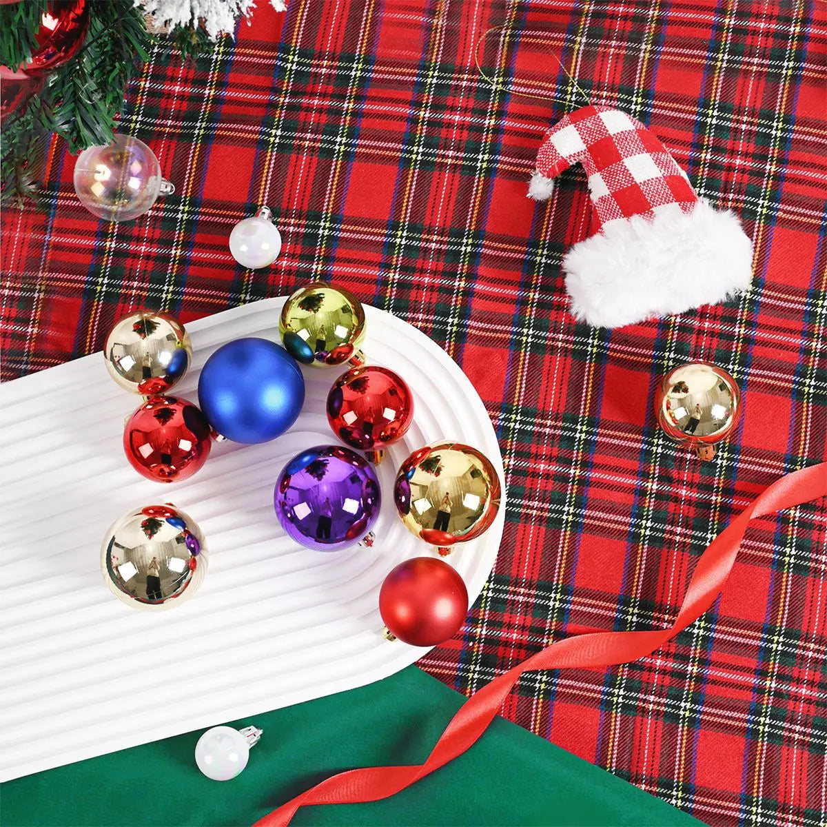 24/pcs 4CM Christmas Ball Ornaments Set Painted Plastics Christmas Tree Pendant Decoration Christmas Decoration Accessories
