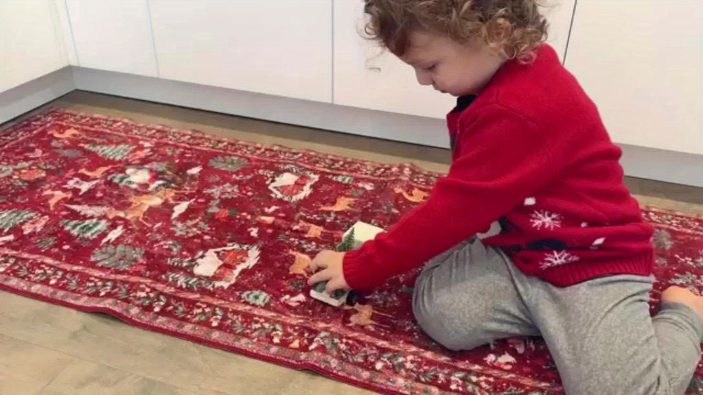 Christmas Running Mat 24x71in Red Running Mat, Suitable for Hallway, Kitchen Mat, Washable Mat, Soft Christmas Tree Santa Claus Running Mat, Used for Bathroom Bedside Holiday Decoration (Red and Green), Christma Carpet Runner