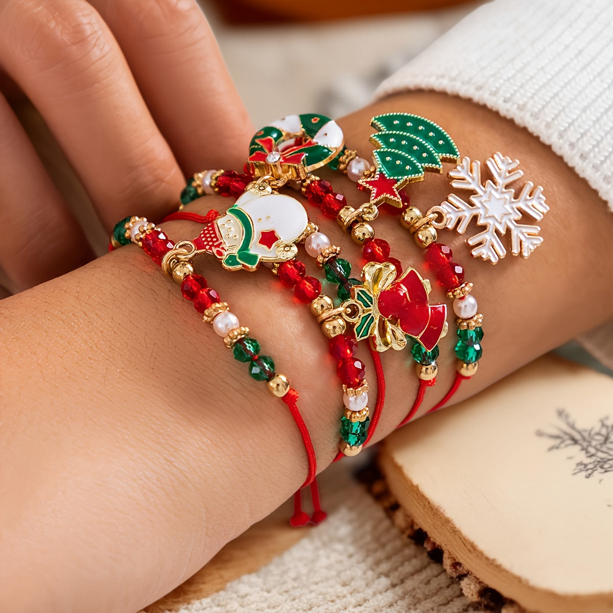 5pcs Santa Claus Reindeer Snowflake Shaped Bead Bracelet Set - Fashionable Daily Wear and Holiday Accessories - Unique Gift Idea with Cute and Sweet Style, Best for Christmas, Perfect for Thanksgiving, Perfect for Christmas,